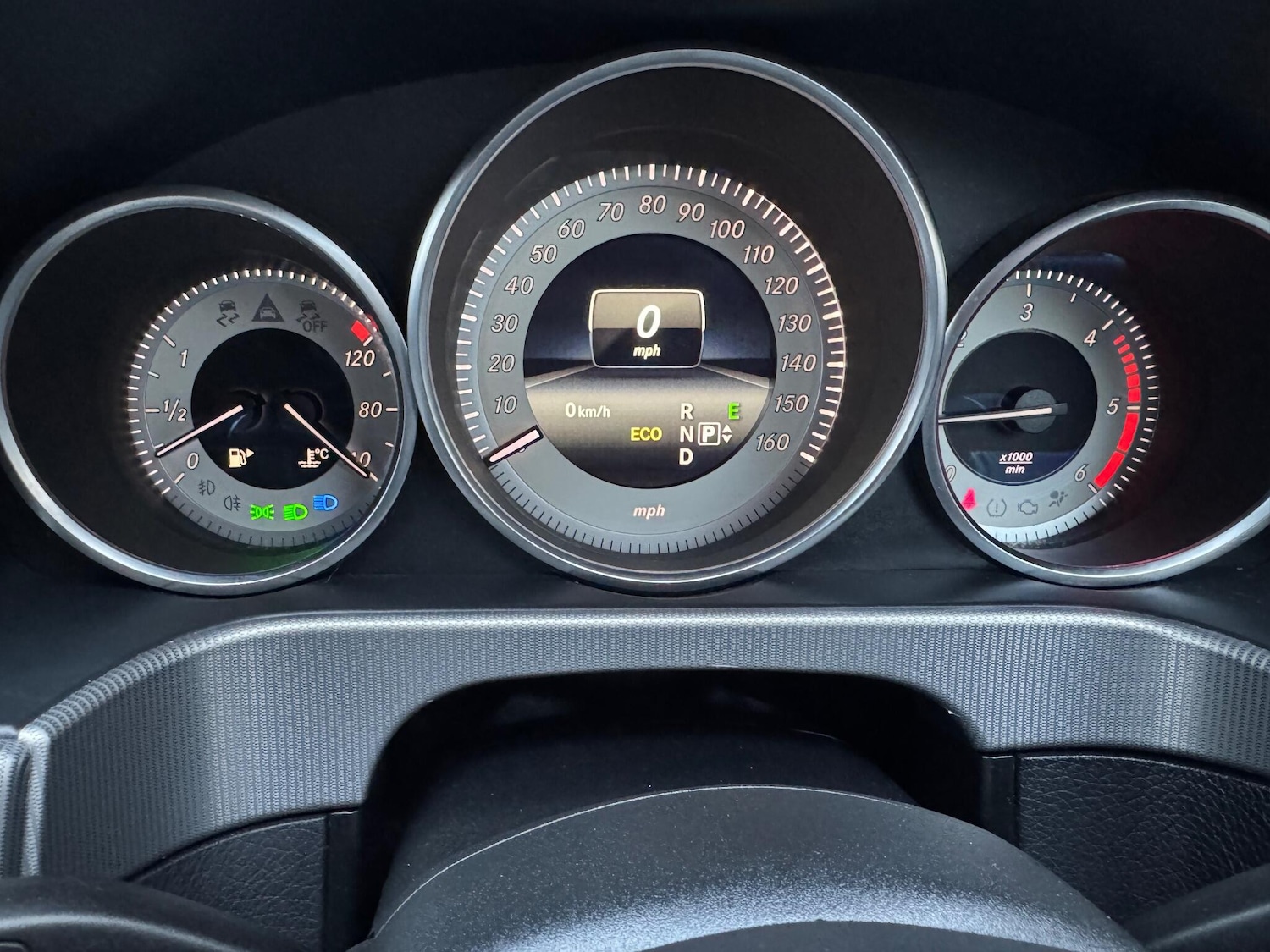 Used Mercedes-Benz E Class 2013 for sale - 76446478: Photo 41