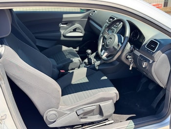 Used Volkswagen Scirocco 2010 for sale - 75954120: Photo