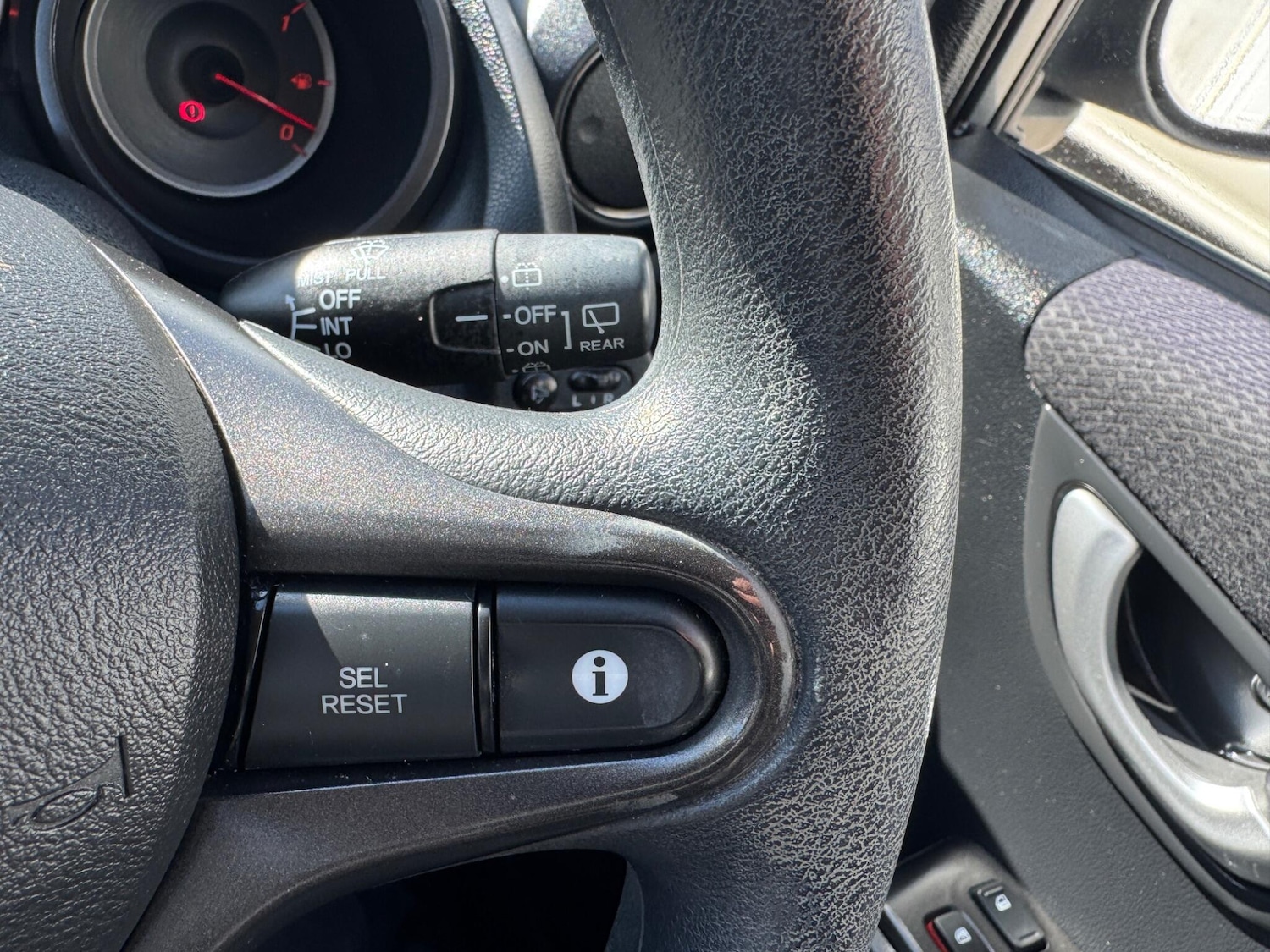 Used Honda Jazz 2012 for sale - 77892285: Photo 37