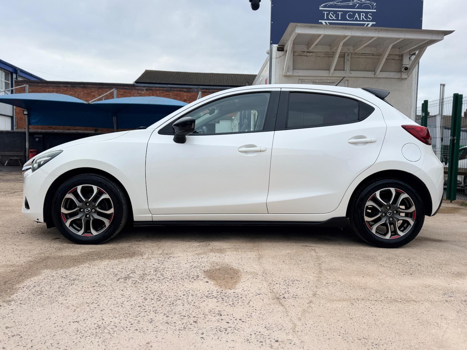 Used Mazda Mazda2 2016 for sale - 78047962: Photo 21