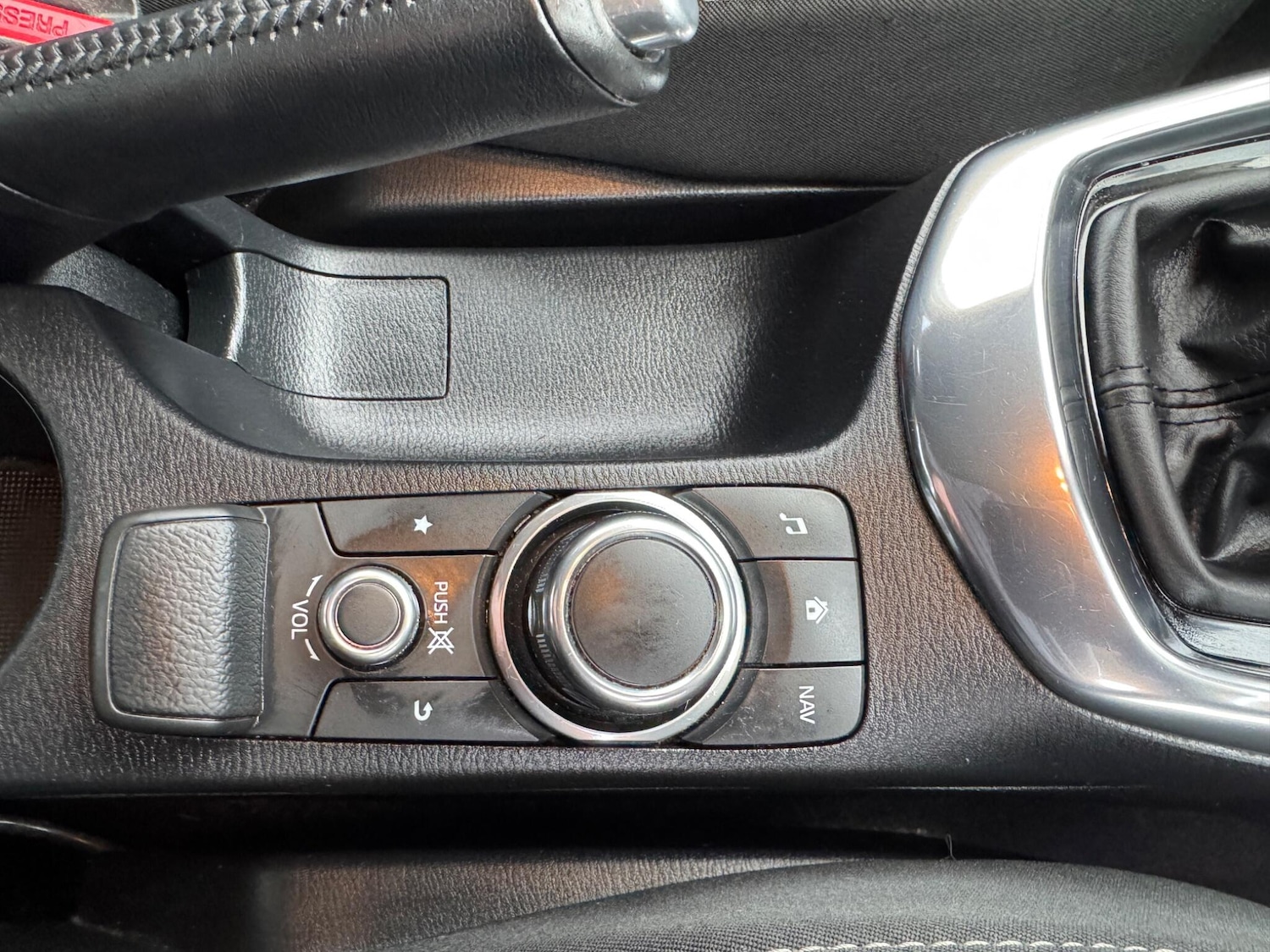 Used Mazda Mazda2 2016 for sale - 78047962: Photo 41