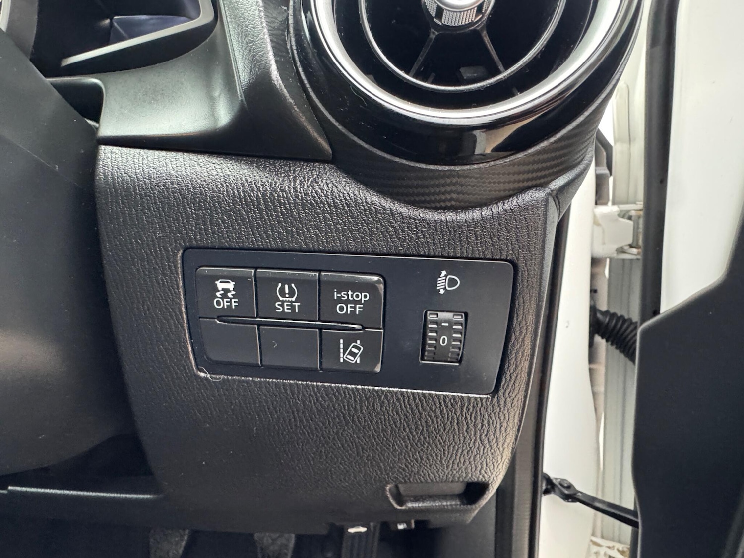 Used Mazda Mazda2 2016 for sale - 78047962: Photo 43