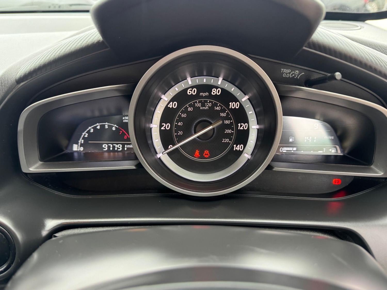 Used Mazda Mazda2 2016 for sale - 78047962: Photo 9