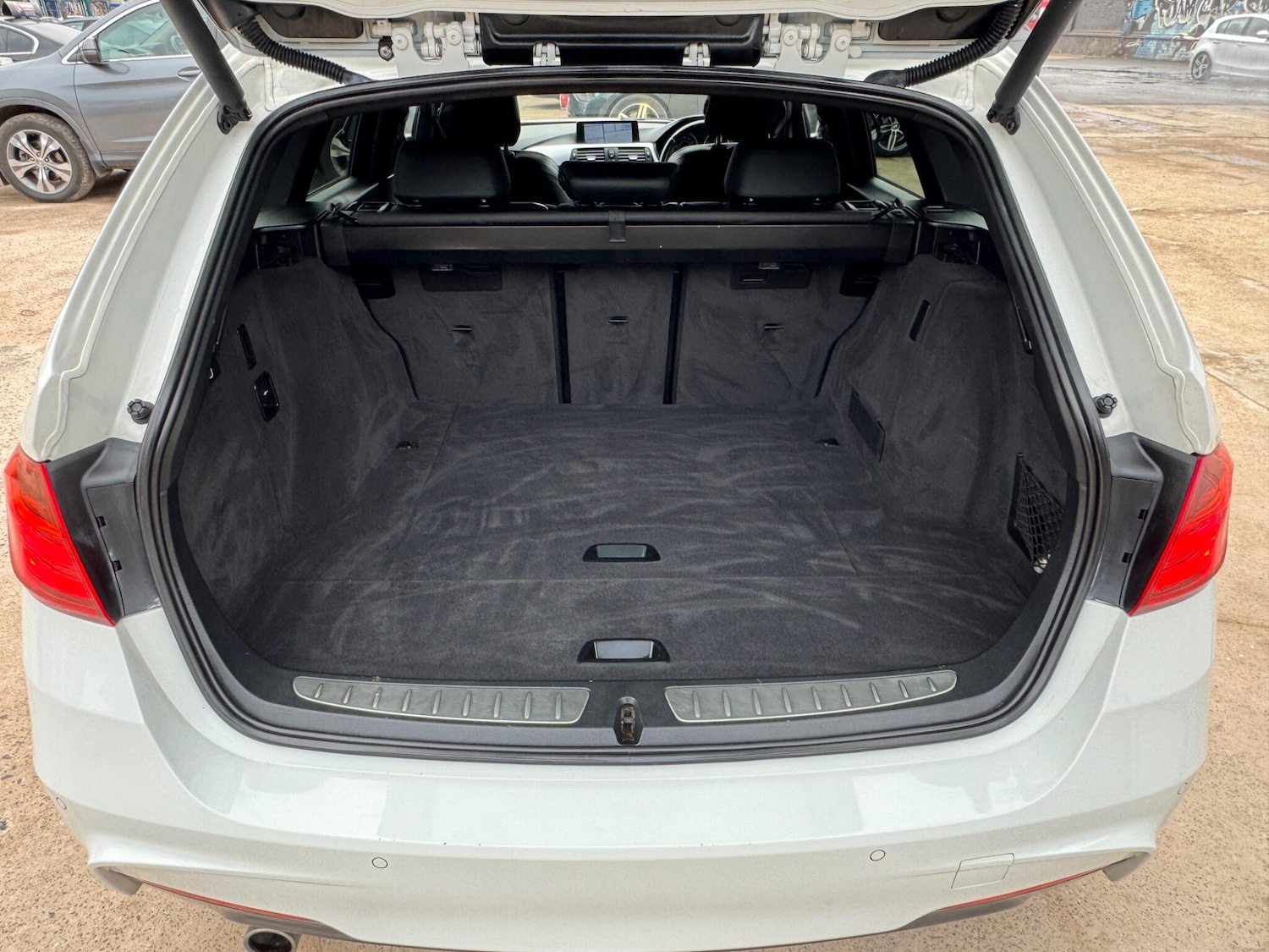 Used BMW 3 Series 2013 for sale - 78047181: Photo 38