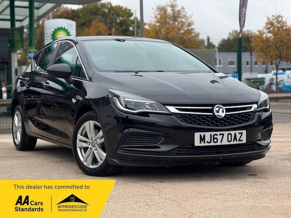Used Vauxhall Astra 2017 for sale - 76259340: Photo 1