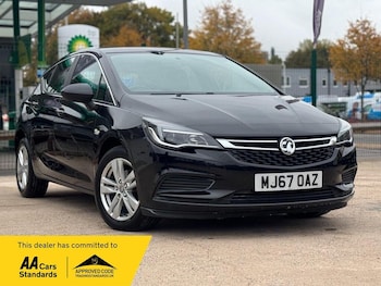 Used Vauxhall Astra 2017 for sale - 76259340: Photo
