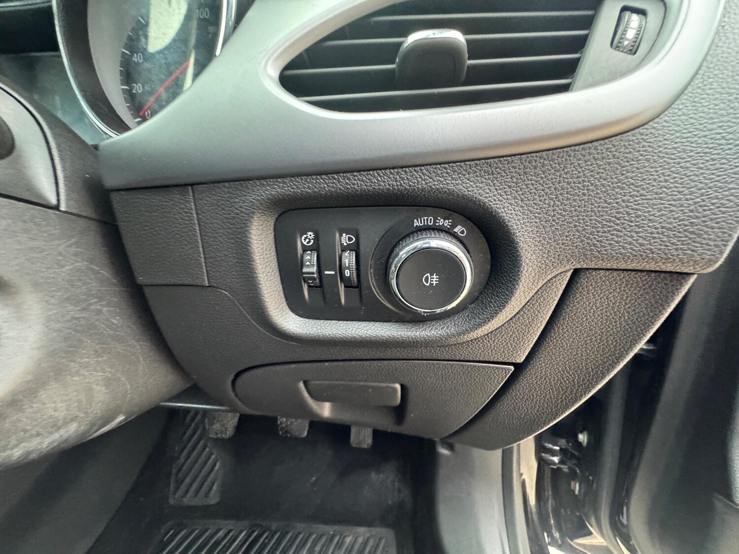 Used Vauxhall Astra 2017 for sale - 76259340: Photo 38