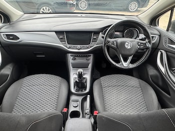 Used Vauxhall Astra 2017 for sale - 76259340: Photo