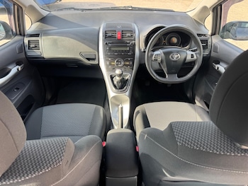 Used Toyota Auris 2011 for sale - 78535594: Photo