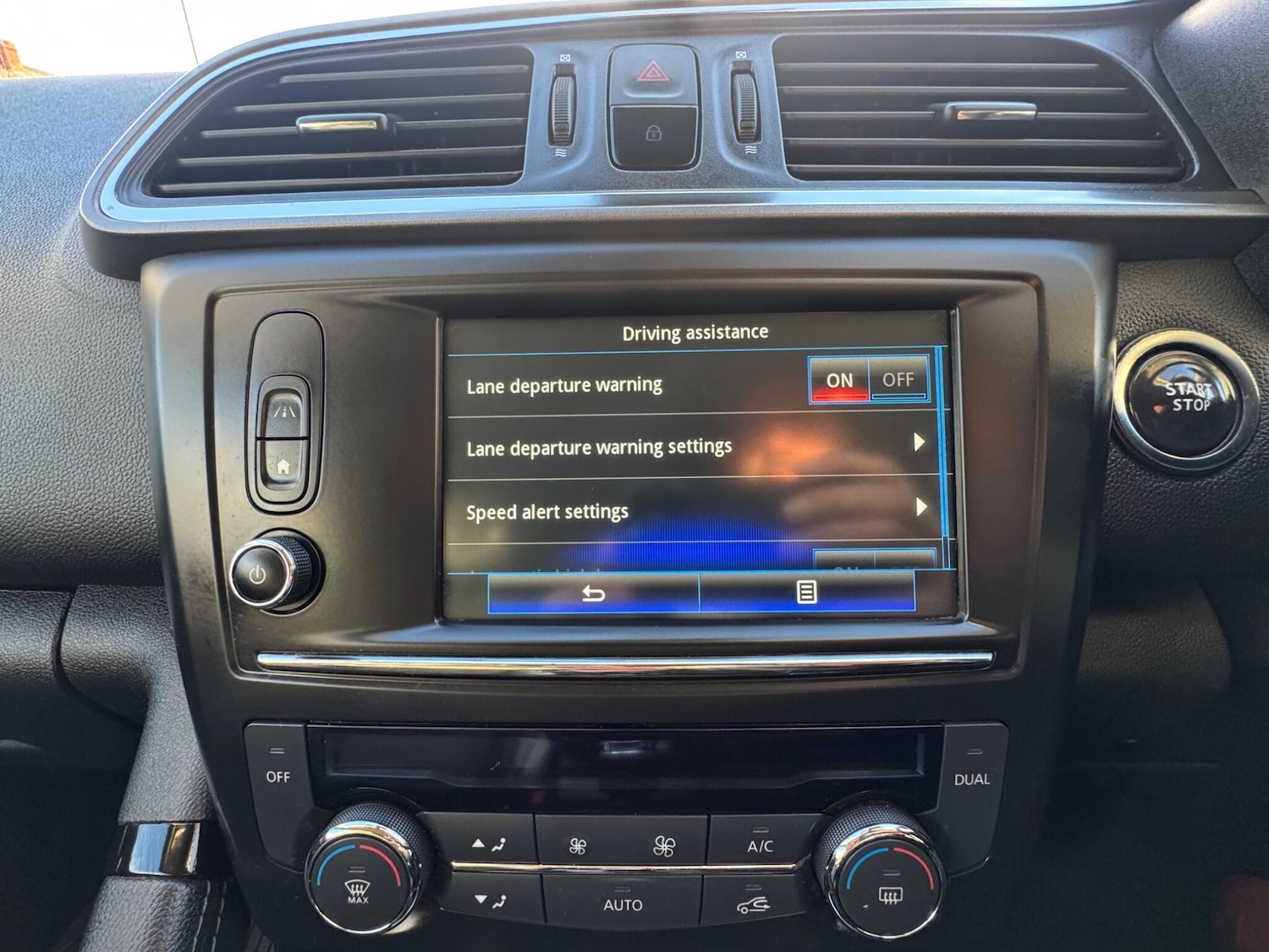 Used Renault Kadjar 2015 for sale - 76701152: Photo 40