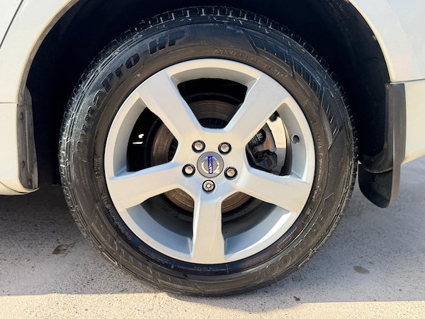 Used Volvo XC60 2010 for sale - 76189979: Photo 44