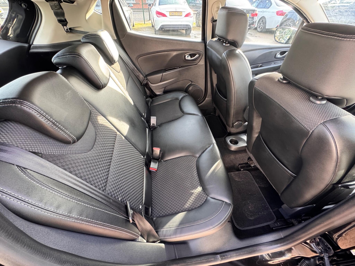 Used Renault Clio 2017 for sale - 77395871: Photo 28