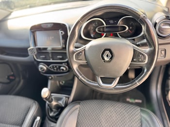 Used Renault Clio 2017 for sale - 77395871: Photo