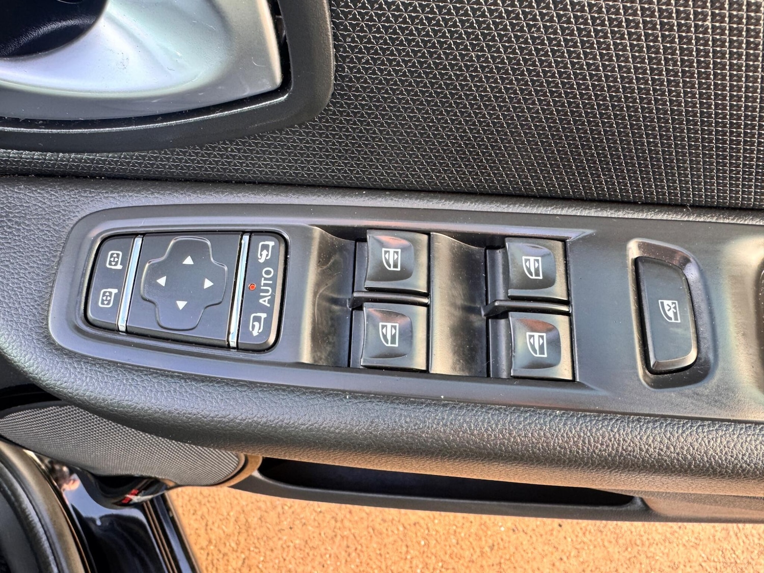 Used Renault Clio 2017 for sale - 77395871: Photo 43