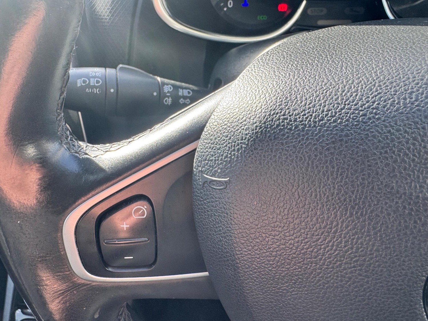 Used Renault Clio 2017 for sale - 77395871: Photo 45