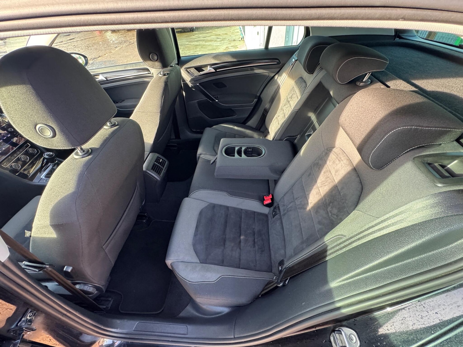 Used Volkswagen Golf 2013 for sale - 76918542: Photo 32