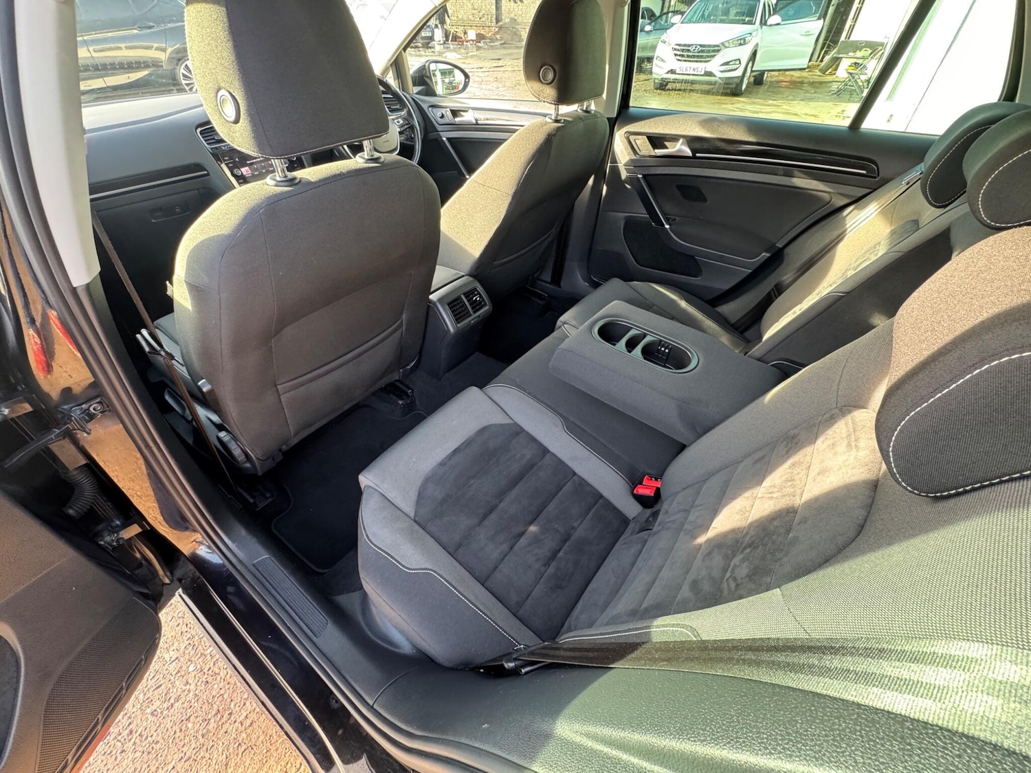 Used Volkswagen Golf 2013 for sale - 76918542: Photo 34