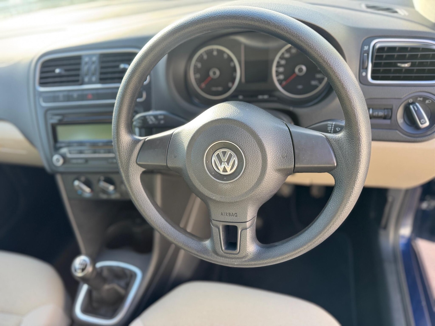 Used Volkswagen Polo 2010 for sale - 76850146: Photo 3