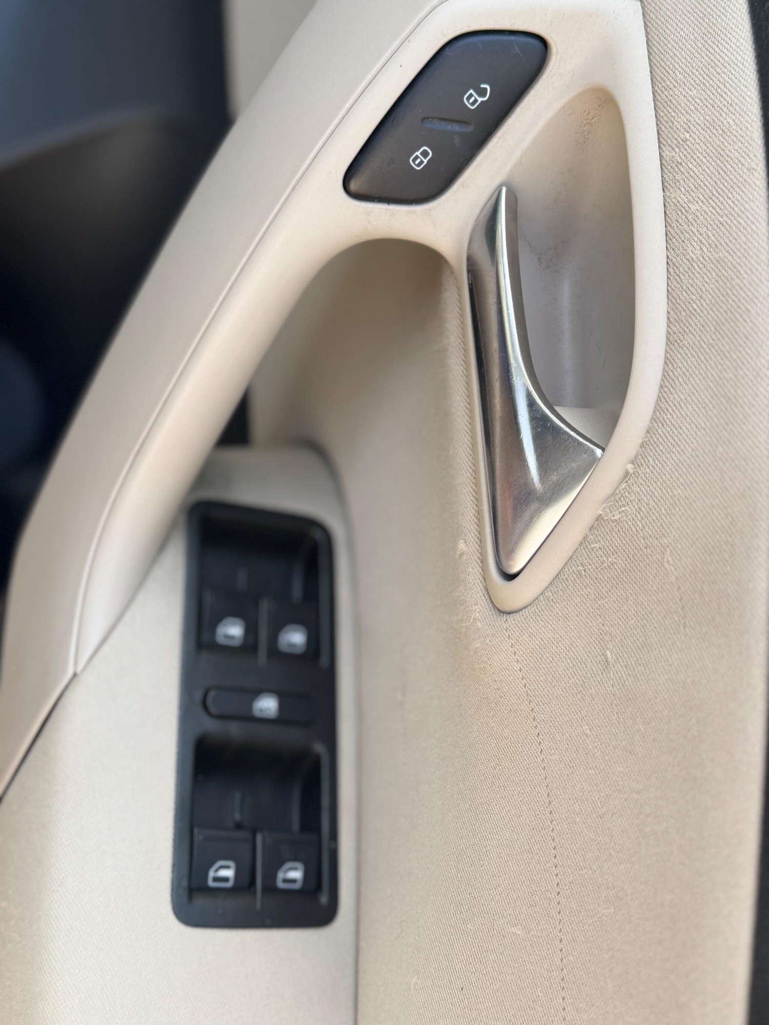 Used Volkswagen Polo 2010 for sale - 76850146: Photo 35