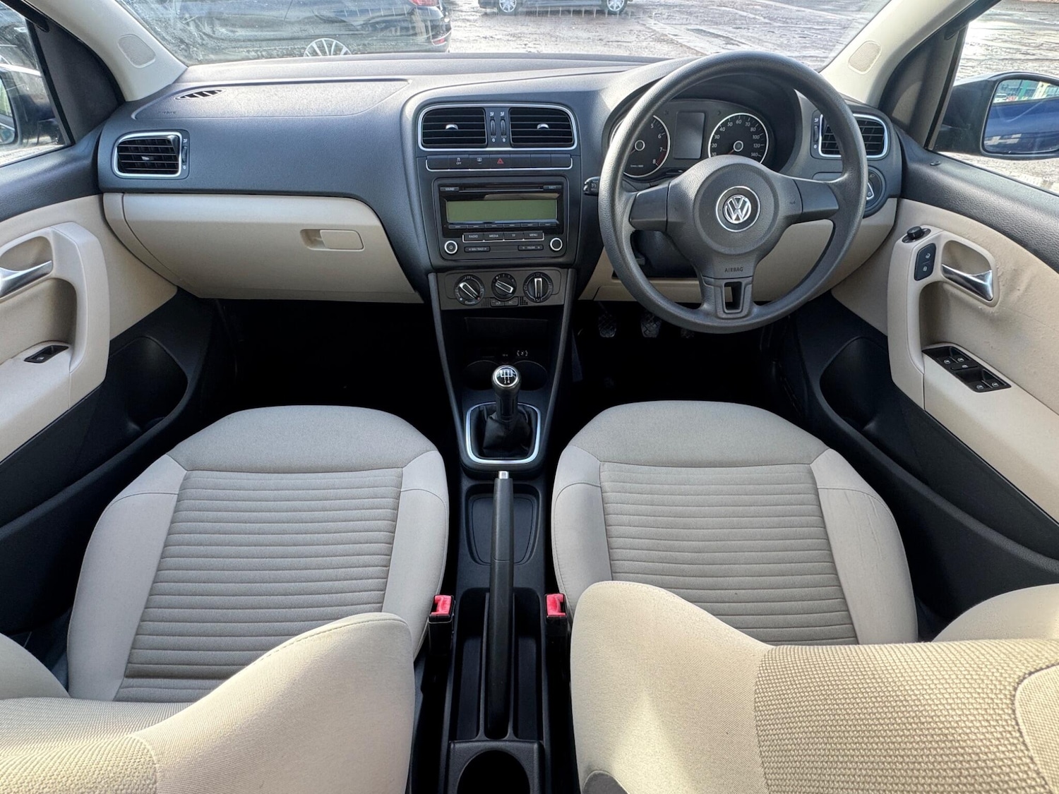 Used Volkswagen Polo 2010 for sale - 76850146: Photo 4