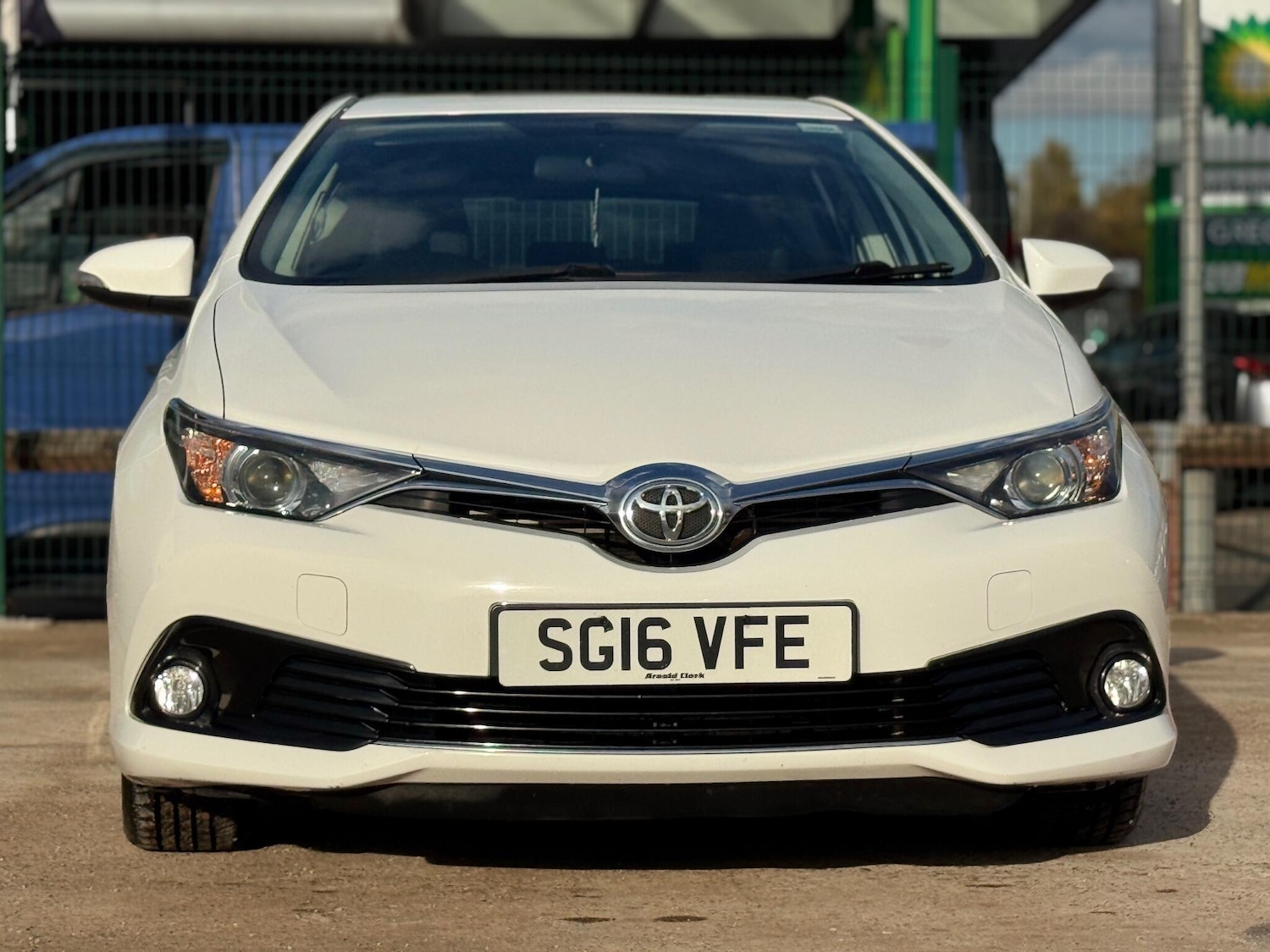 Used Toyota Auris 2016 for sale - 76336213: Photo 2