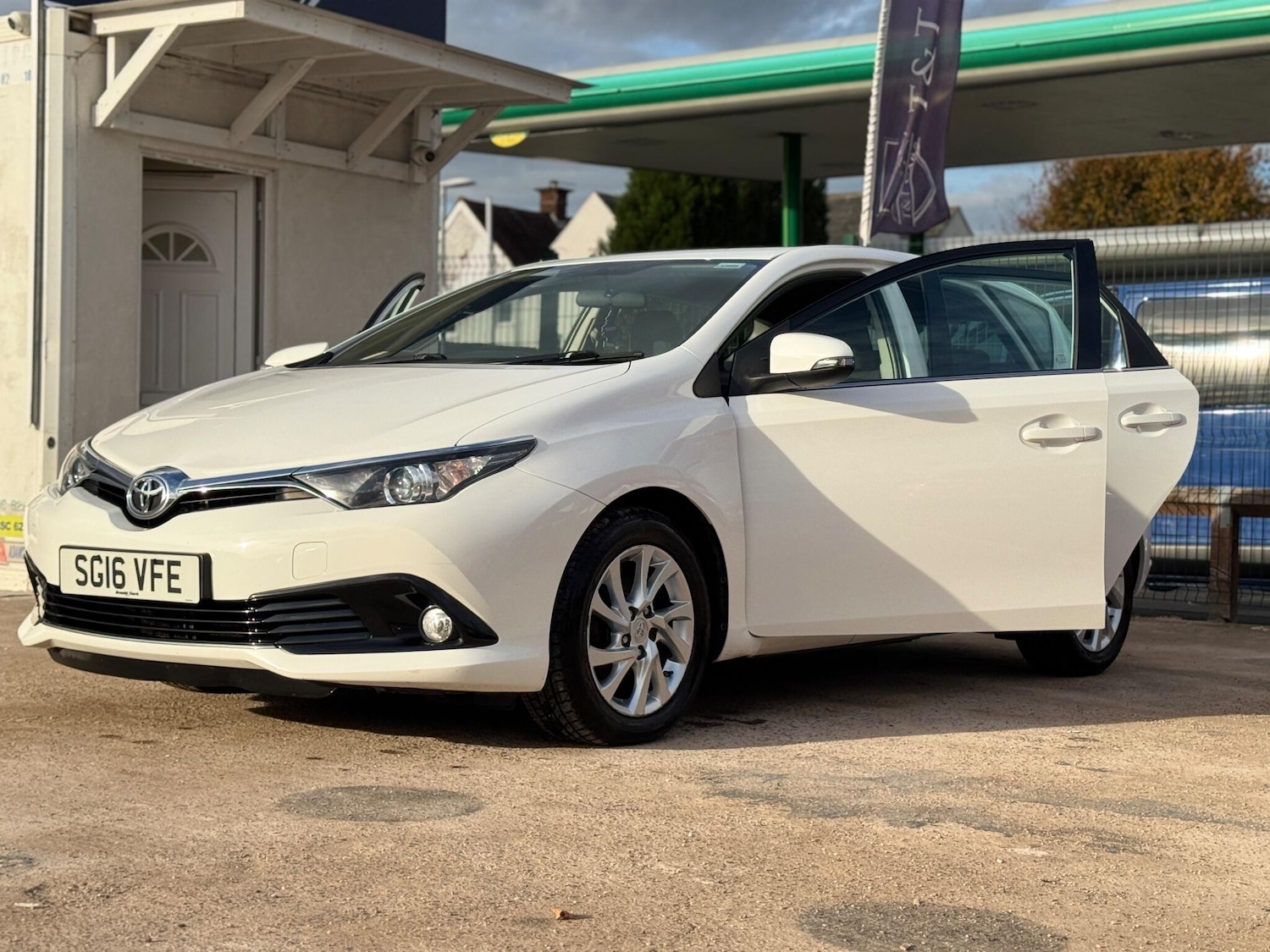 Used Toyota Auris 2016 for sale - 76336213: Photo 22
