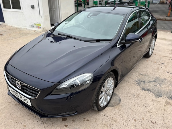 Used Volvo V40 2016 for sale - 76282881: Photo 15