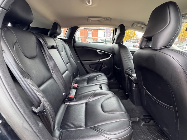 Used Volvo V40 2016 for sale - 76282881: Photo 26
