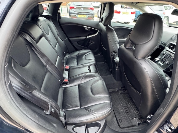Used Volvo V40 2016 for sale - 76282881: Photo 27