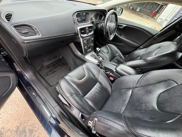 Used Volvo V40 2016 for sale - 76282881: Photo 28