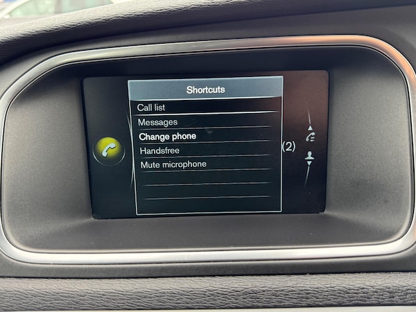 Used Volvo V40 2016 for sale - 76282881: Photo 42
