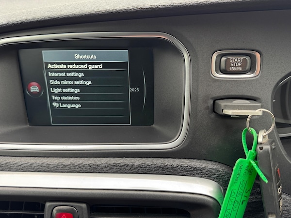 Used Volvo V40 2016 for sale - 76282881: Photo 43