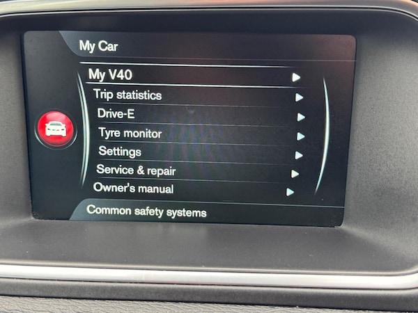 Used Volvo V40 2016 for sale - 76282881: Photo 44