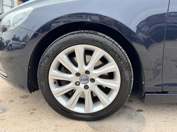 Used Volvo V40 2016 for sale - 76282881: Photo 46