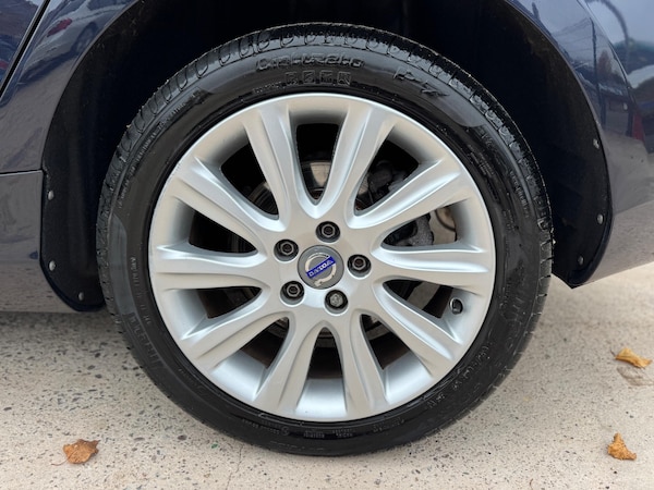 Used Volvo V40 2016 for sale - 76282881: Photo 47