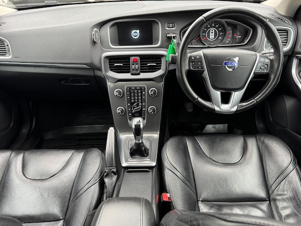 Used Volvo V40 2016 for sale - 76282881: Photo 4