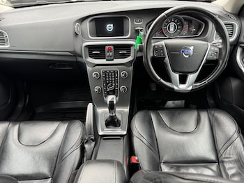 Used Volvo V40 2016 for sale - 76282881: Photo 4