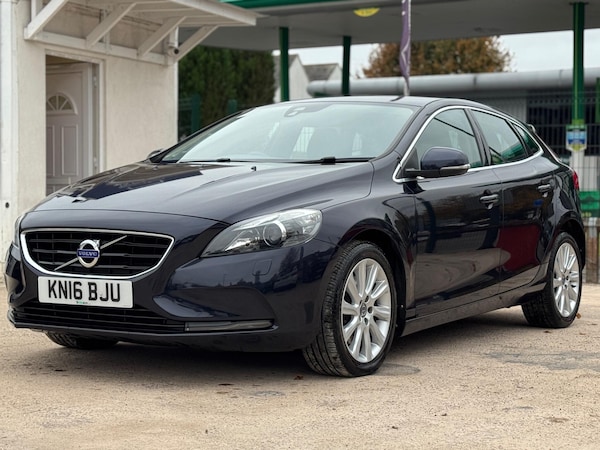 Used Volvo V40 2016 for sale - 76282881: Photo 8