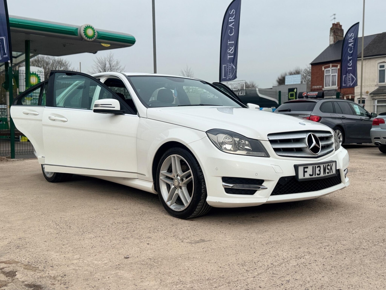 Used Mercedes-Benz C Class 2013 for sale - 77982685: Photo 25