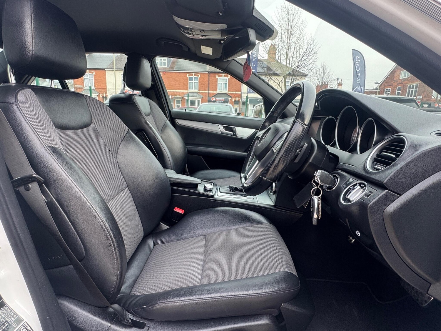 Used Mercedes-Benz C Class 2013 for sale - 77982685: Photo 28