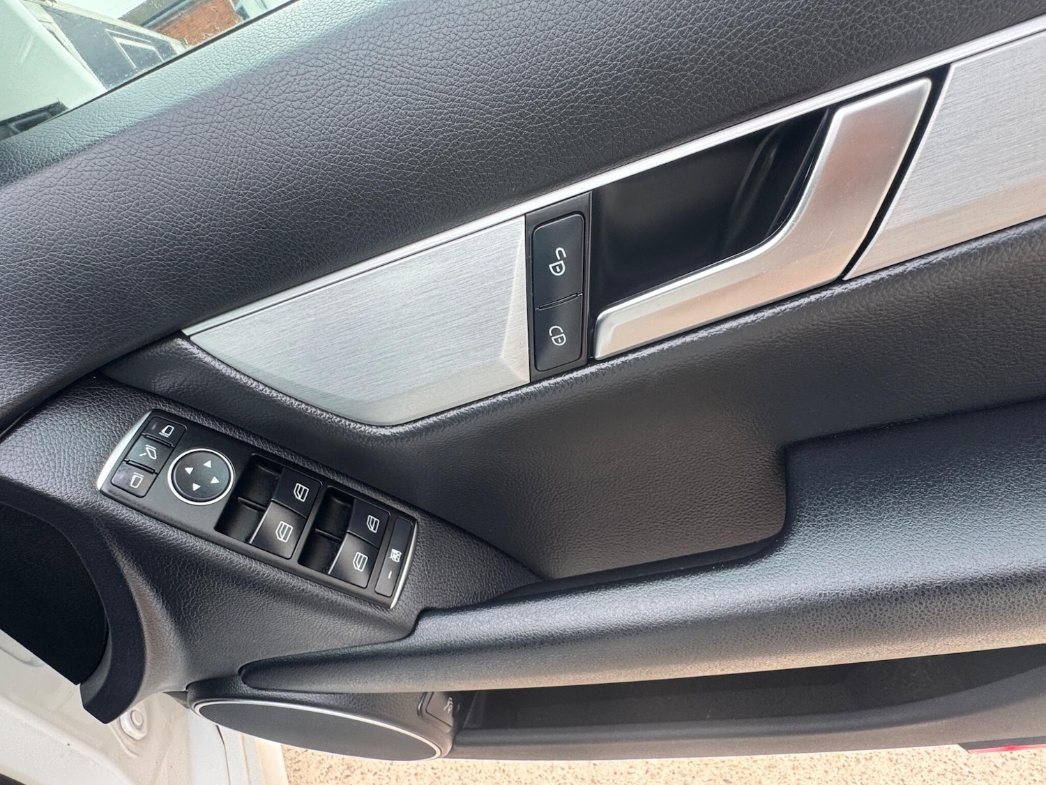 Used Mercedes-Benz C Class 2013 for sale - 77982685: Photo 43