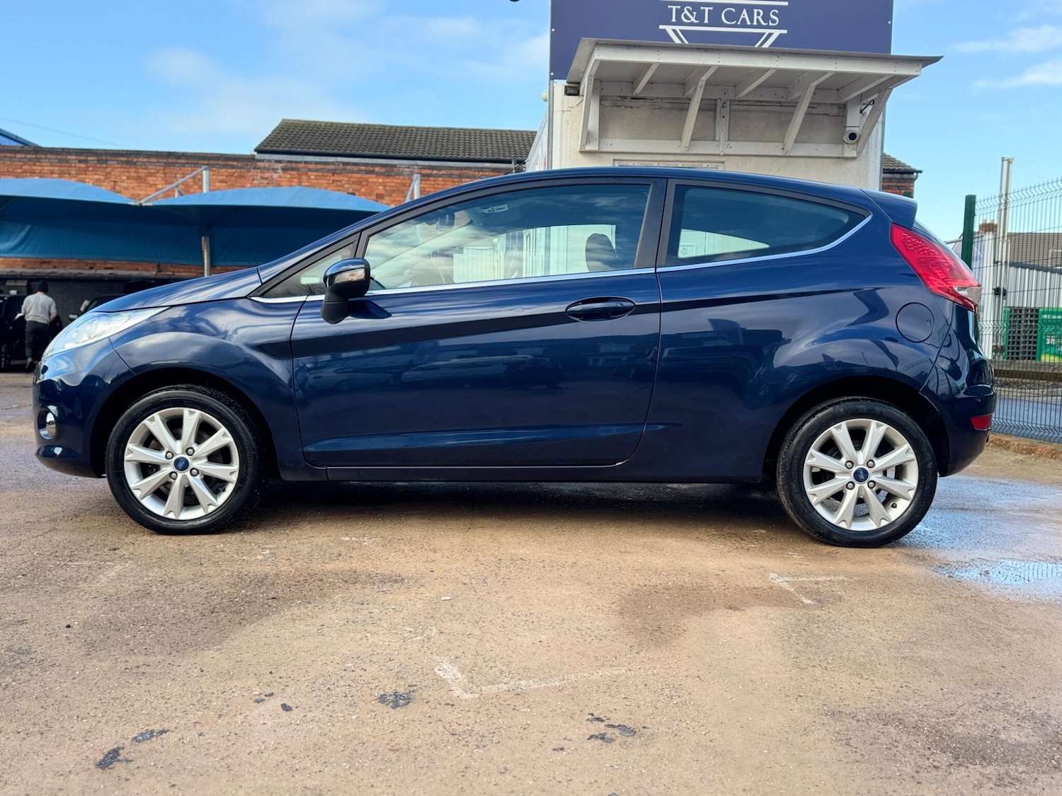 Used Ford Fiesta 2011 for sale - 76701584: Photo 18