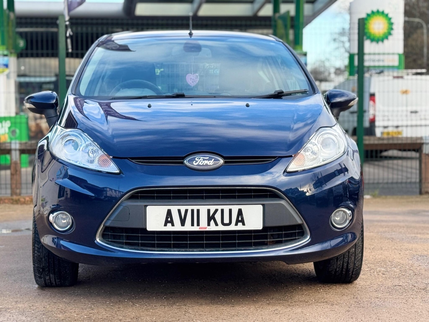 Used Ford Fiesta 2011 for sale - 76701584: Photo 2
