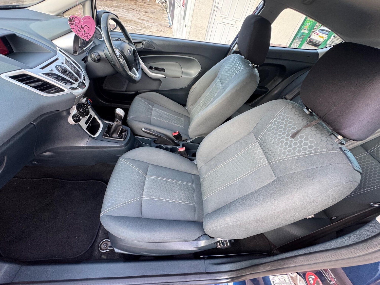 Used Ford Fiesta 2011 for sale - 76701584: Photo 29