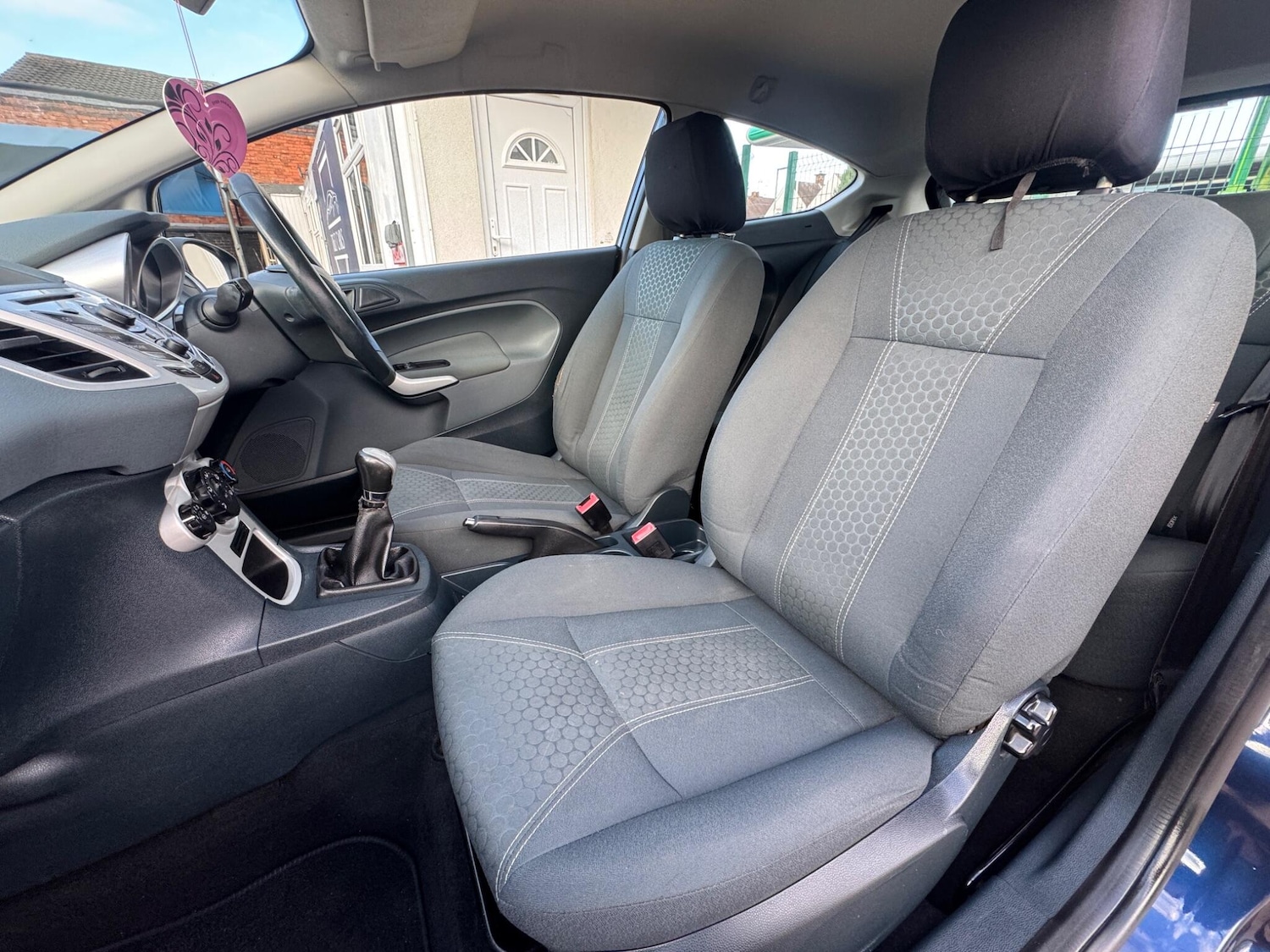 Used Ford Fiesta 2011 for sale - 76701584: Photo 30