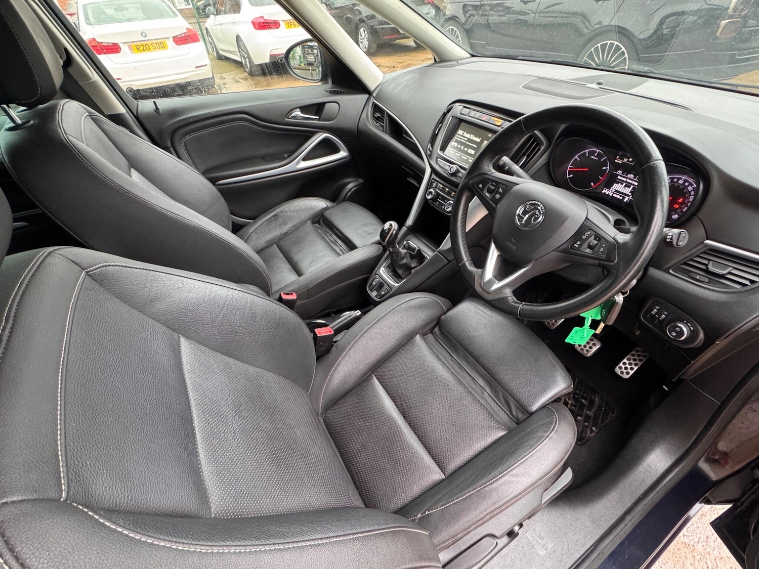 Used Vauxhall Zafira 2017 for sale - 77305851: Photo 5