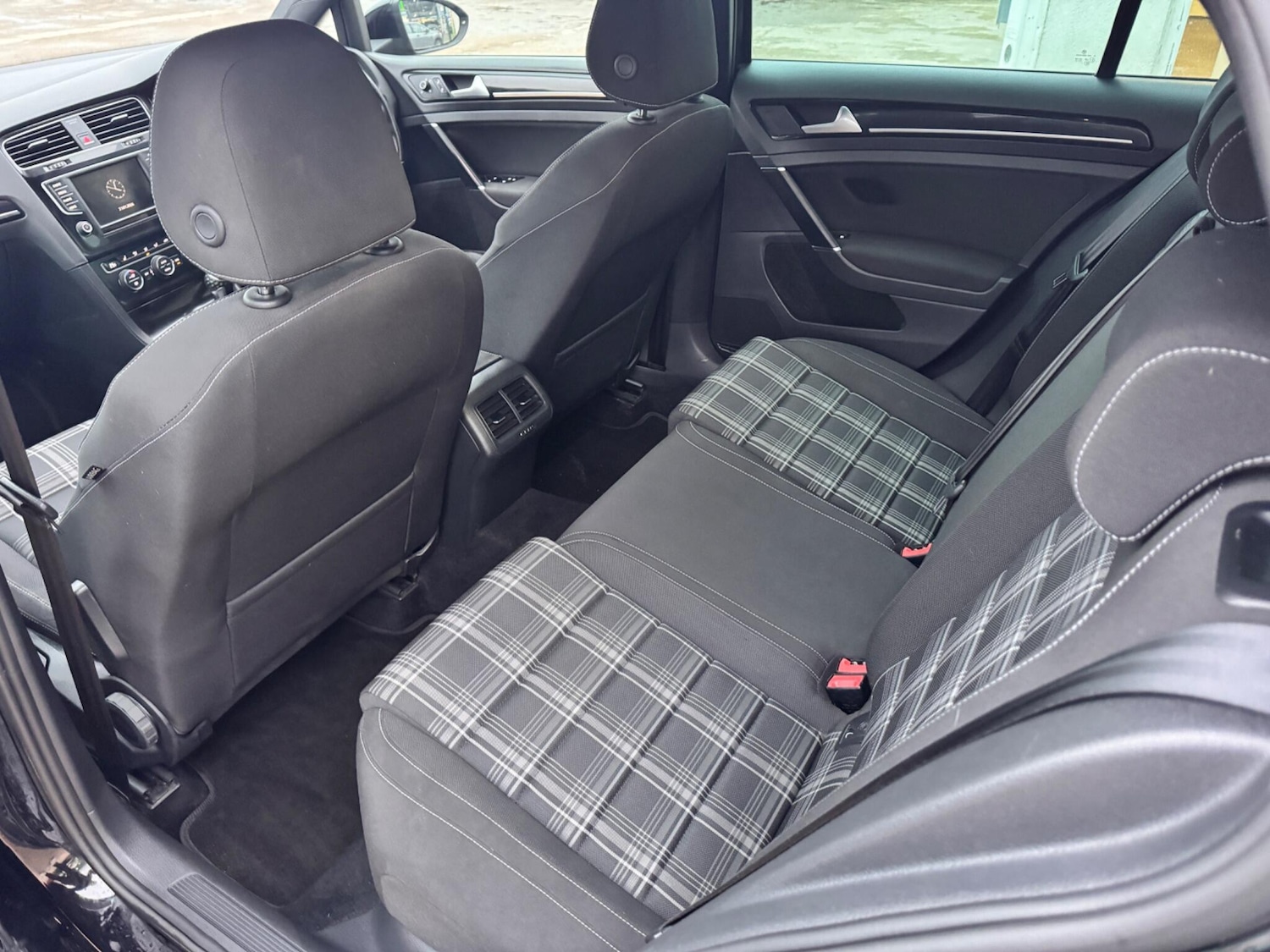 Used Volkswagen Golf 2015 for sale - 77468761: Photo 36