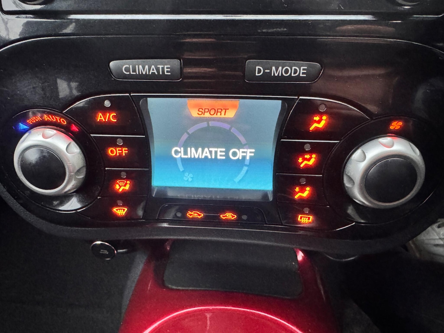 Used Nissan Juke 2015 for sale - 77425134: Photo 38