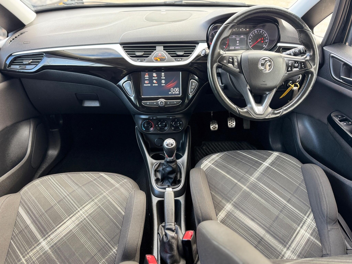 Used Vauxhall Corsa 2016 for sale - 78006292: Photo 4