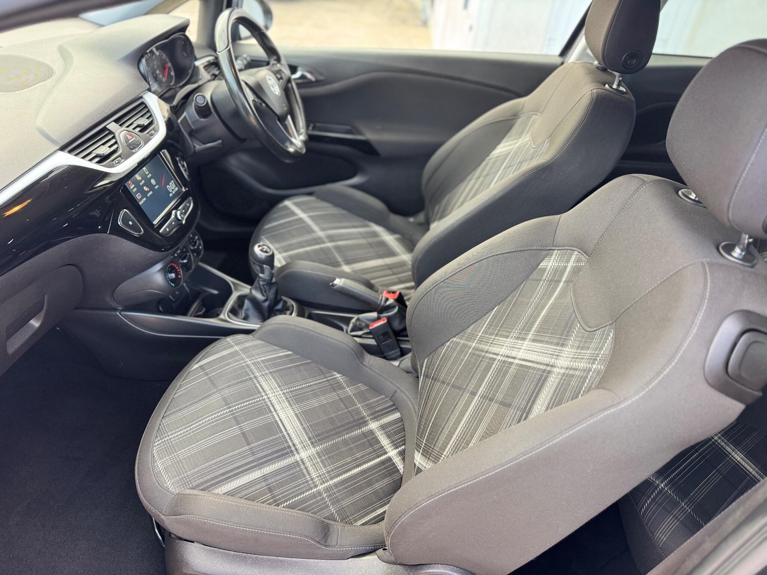 Used Vauxhall Corsa 2016 for sale - 78006292: Photo 5